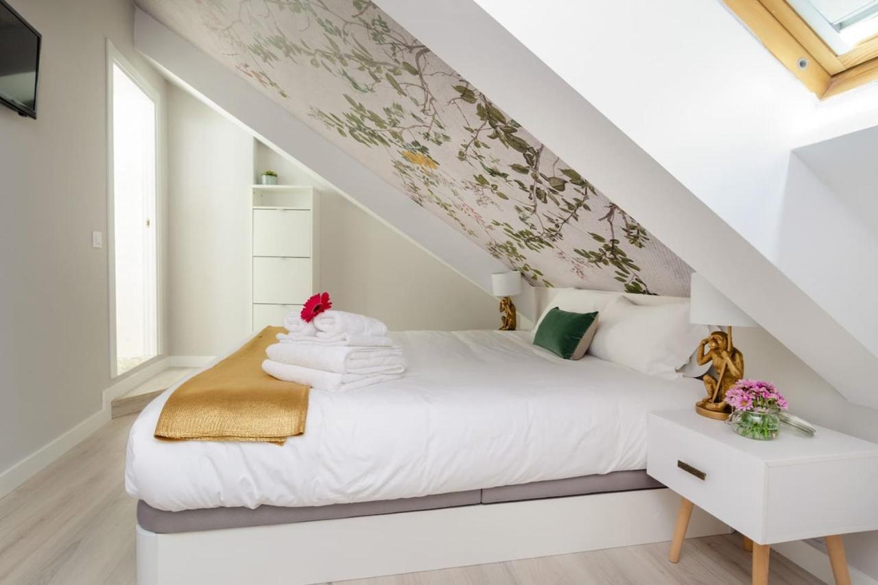 Ferienwohnung Precioso Atico Con Terraza En El Centro De Madrid Amazing Penthouse In Madrid Center Exterior foto