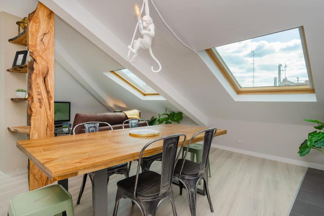 Ferienwohnung Precioso Atico Con Terraza En El Centro De Madrid Amazing Penthouse In Madrid Center Exterior foto